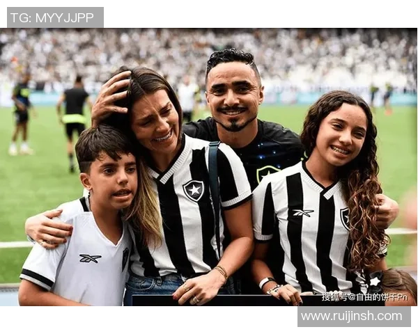 足坛巨星相继辞世缅怀他们的辉煌与永恒传奇