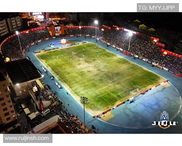 足球星1号崛起:新一代足球天才如何引领未来足球风潮 足球星1号崛起:新一代足球天才如何引领未来足球风潮